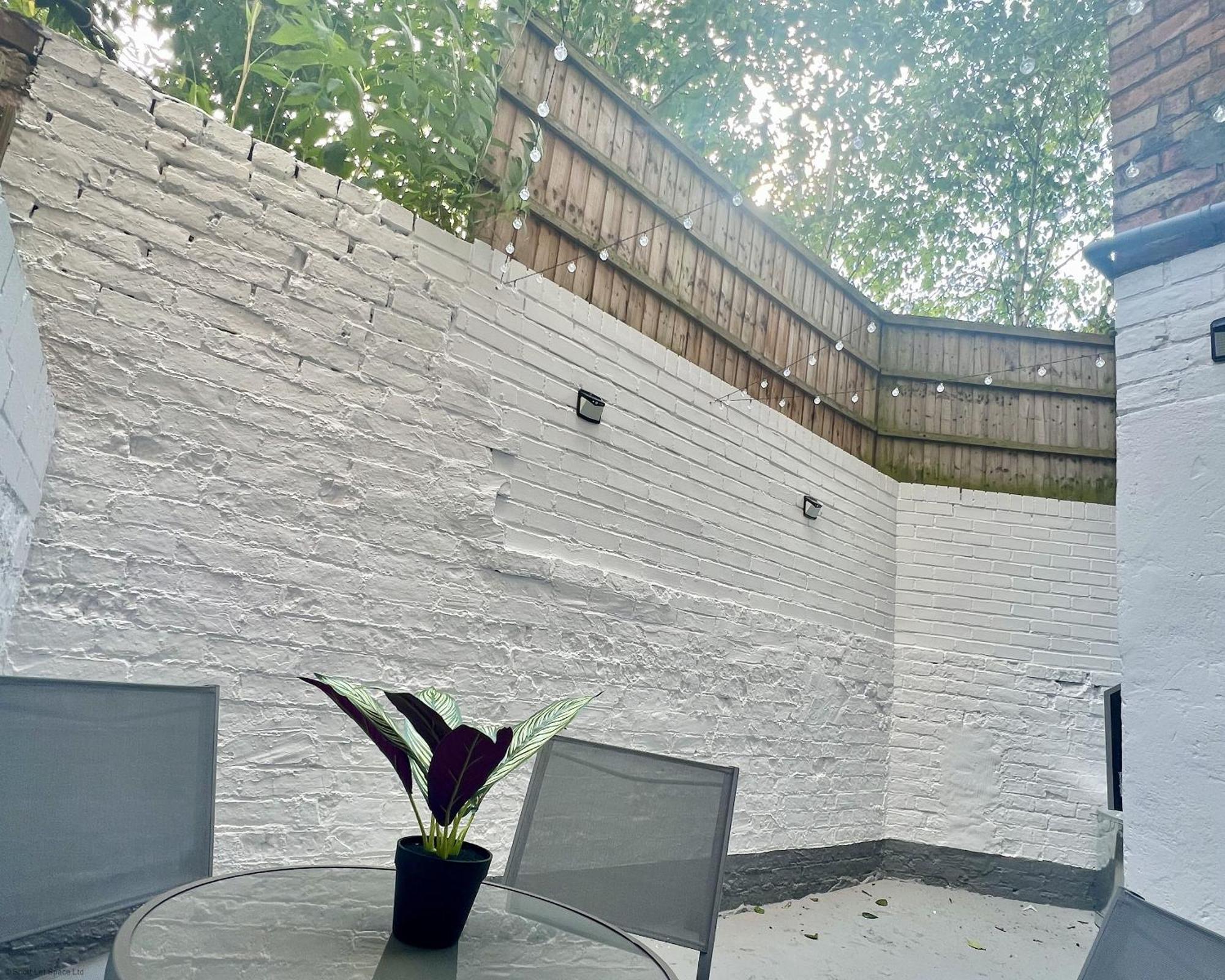 Bolthole Holiday home *